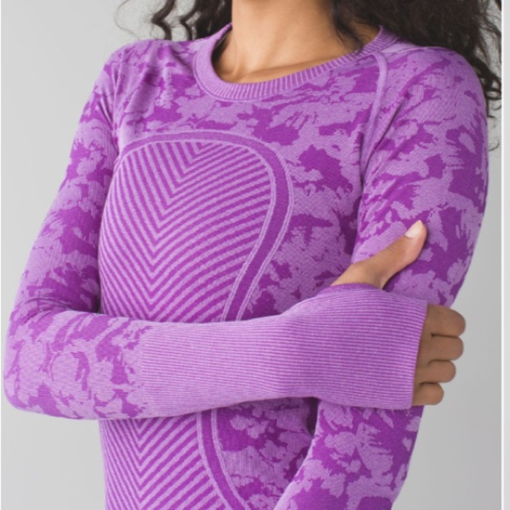 RARE LULULEMON Women’s swiftly tech purple long sleeve size 4